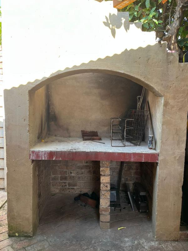 1 Bedroom Property for Sale in Kannoniers Park North West